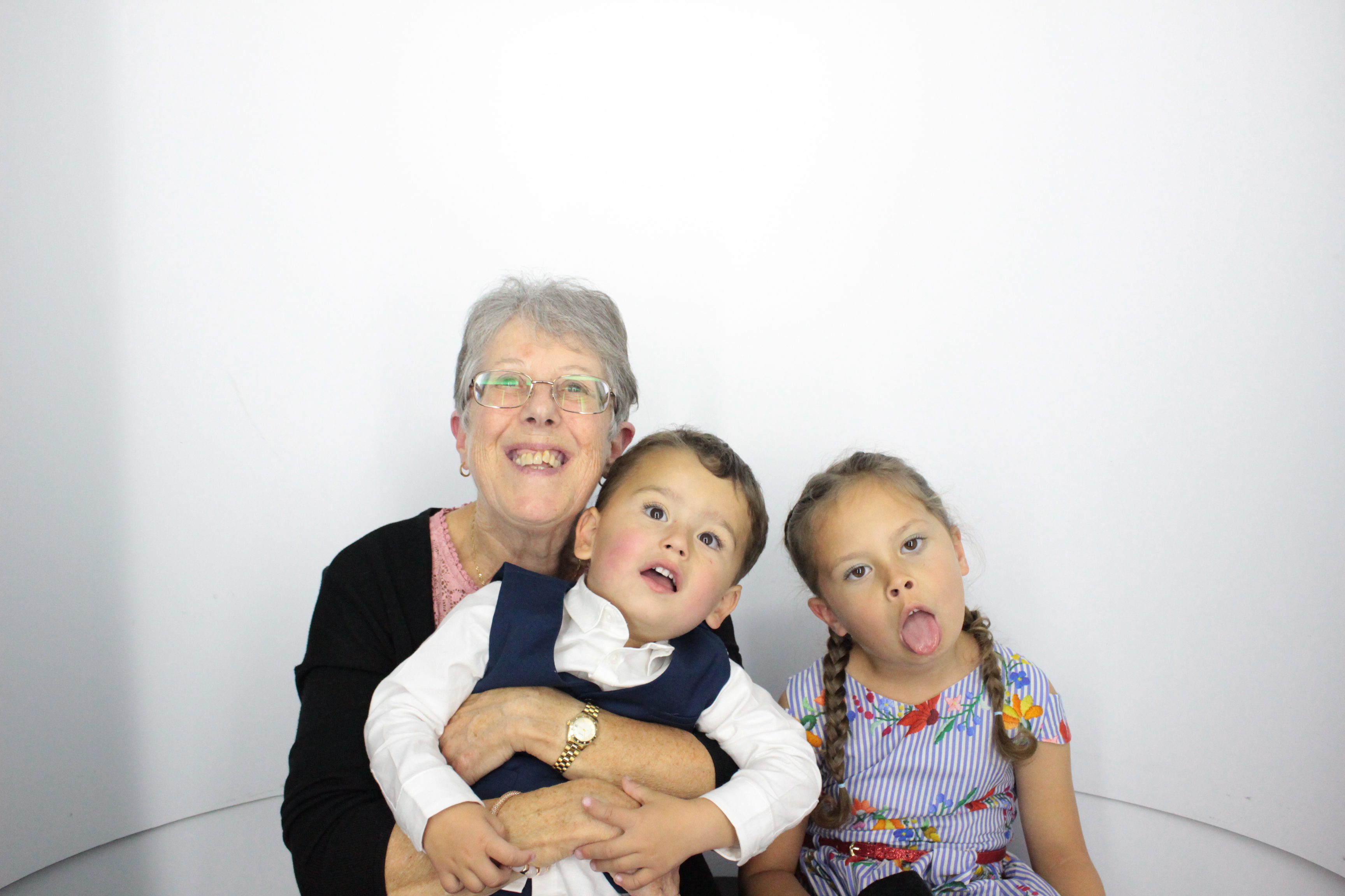 Steve & Kym | View more photos from the event at gallery.myphotoboothexperience.co.uk/u/MyPhotoBoothExperienceLtd/Steve-Kym